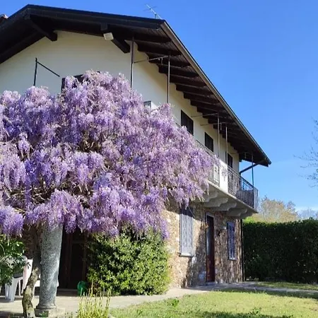 Holiday home Casale Cadeloro Nebbiuno