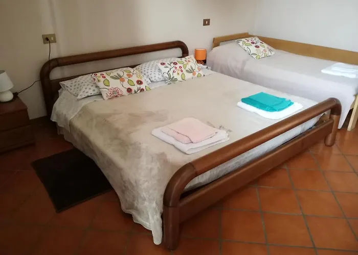 Casale Cadeloro 펜션 Nebbiuno