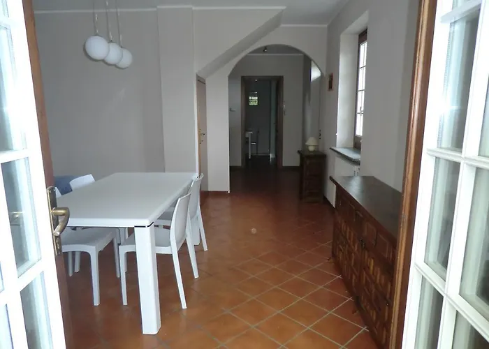 Casale Cadeloro 펜션 Nebbiuno